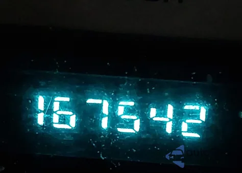 2000 Chrysler Town & Country Limited from USA, damaged, VIN 1C4GP64L5YB674792